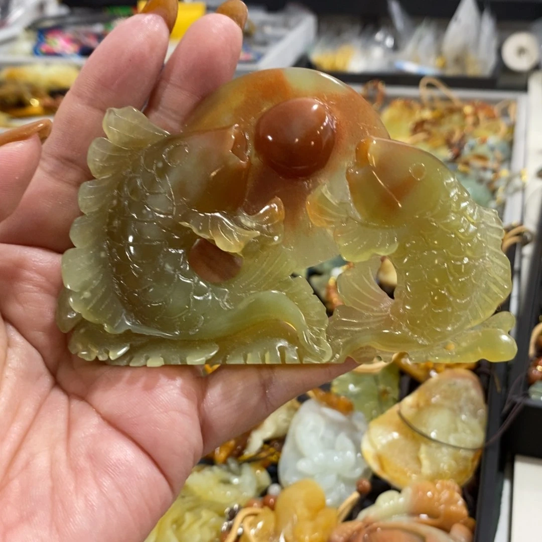 蛇纹石玉颈饰未镶嵌尼*
