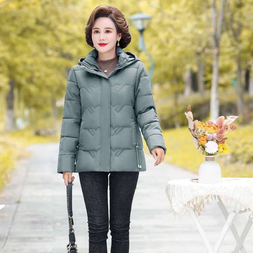 羽绒服【可脱卸帽】冬季中老年羽绒服短款女时尚减龄加肥加厚保暖服