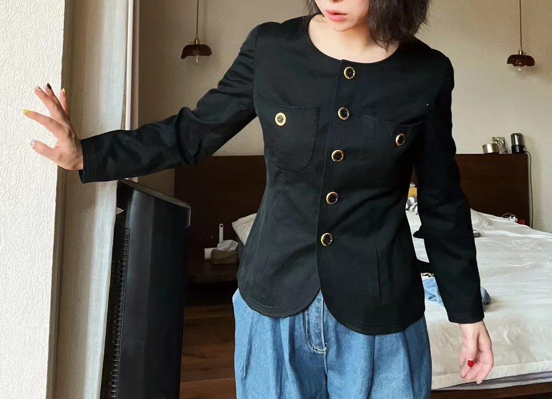 95新 Chanel/香奈儿 送中检/香奈儿秀款黑色圆领外套