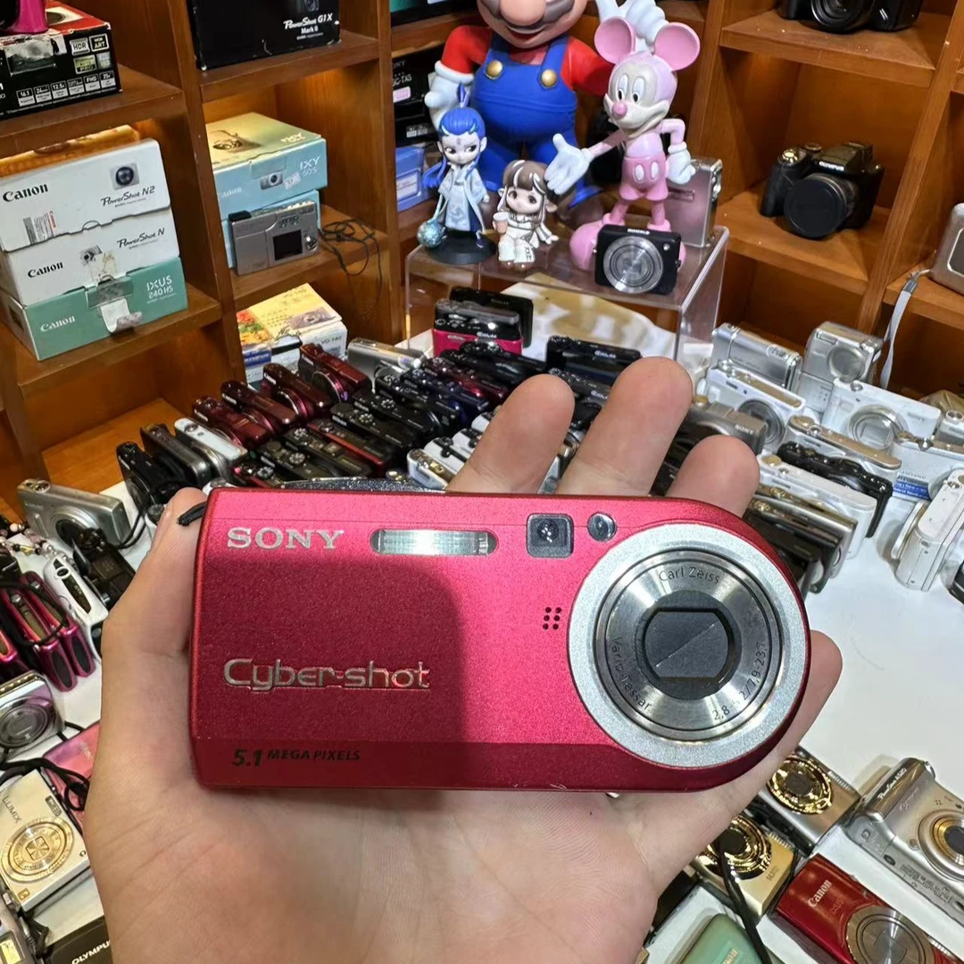 95新 Sony/索尼 索尼P100 510W像素 3倍变焦 包配件（除读卡器）