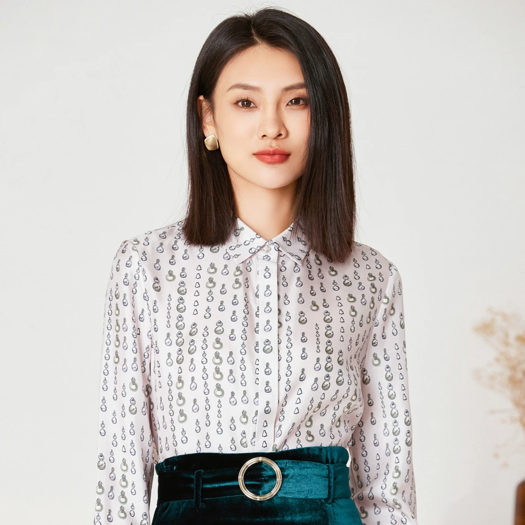 新款休闲白色时尚春夏女士打底提花上衣LBC82019S