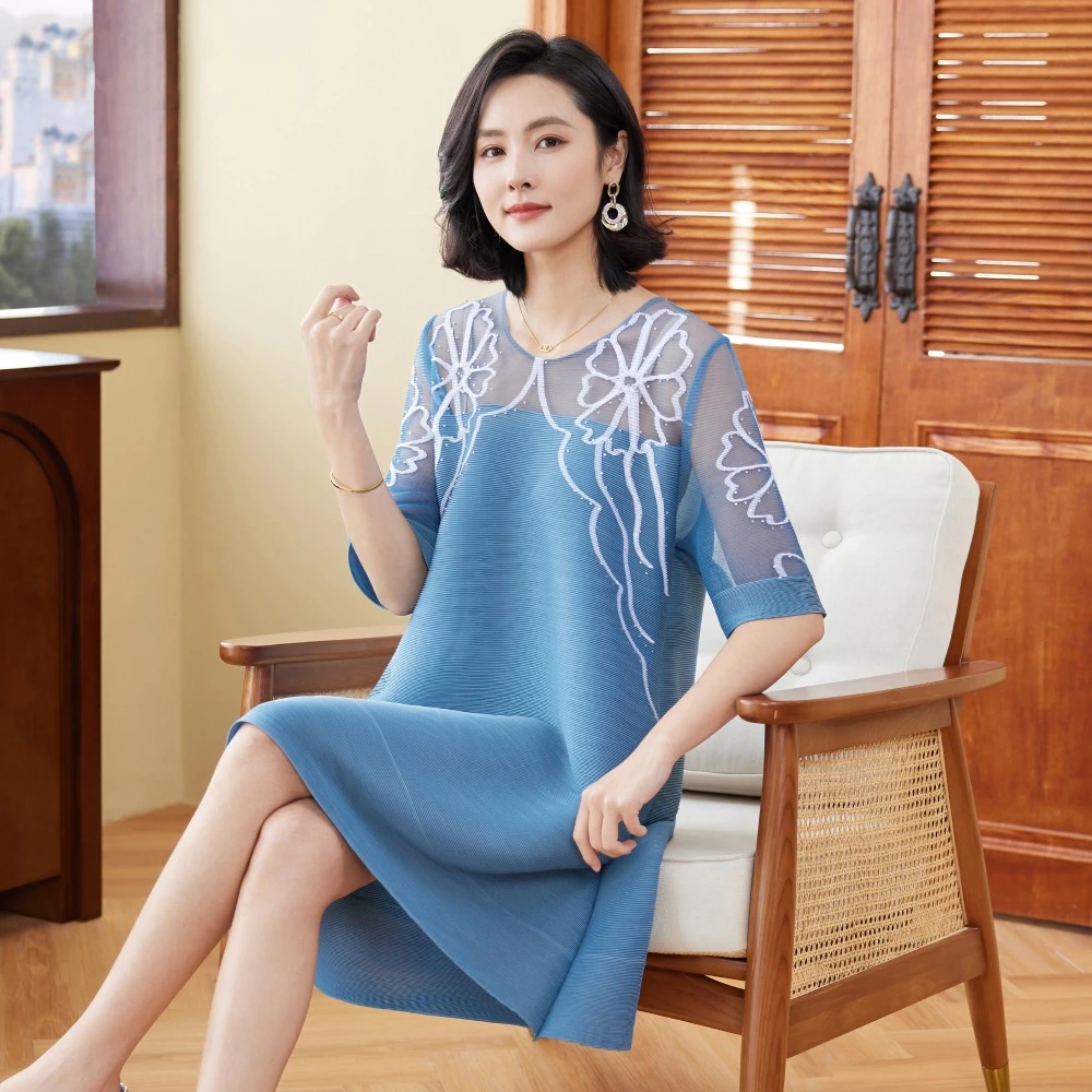 高级感气质网纱时尚烫钻连衣裙春夏新款妈妈大码印花透气遮肉