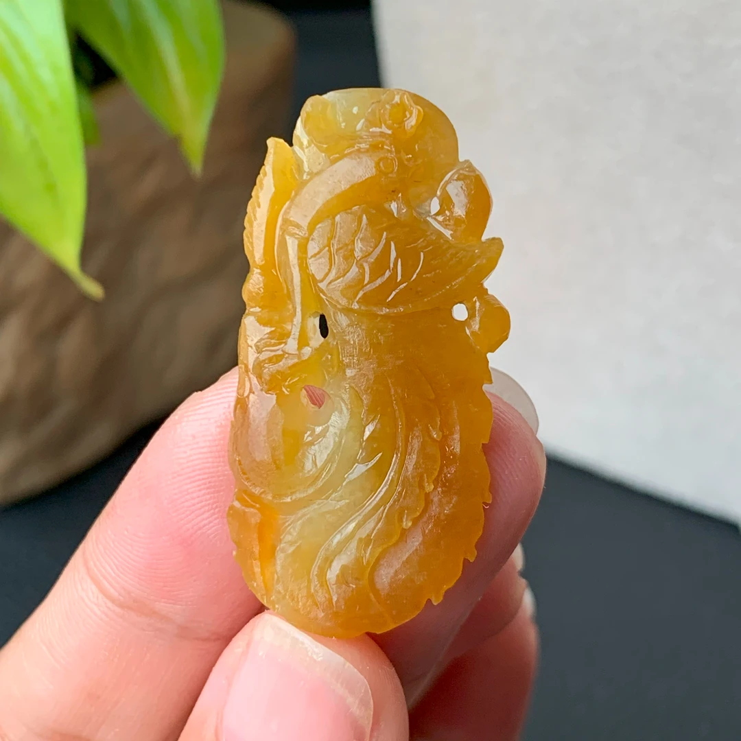 【自然光实拍】清澈 天然翡翠A货黄翡满色凤凰吊坠 定制毛货未抛光