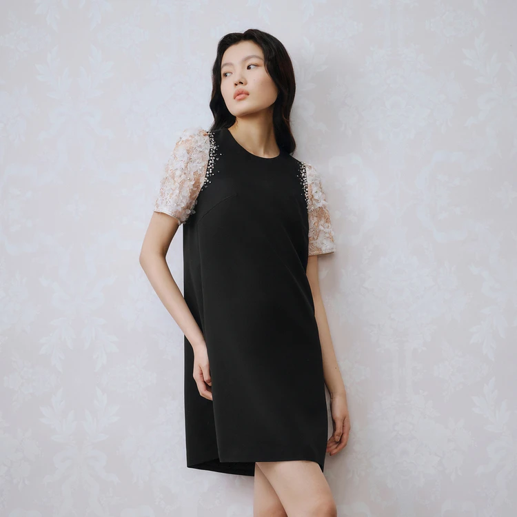 奥丽嘉朵2023夏季金标黑色立体花卉钉钻拼接西装连衣裙1C33205030