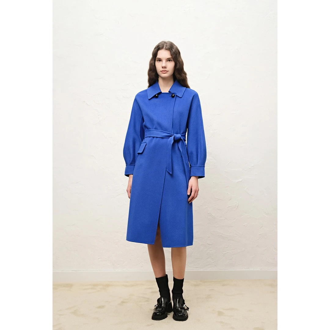 奥丽嘉朵2022冬季 女装  上新蓝色长款保暖勤气质大衣1C62580010