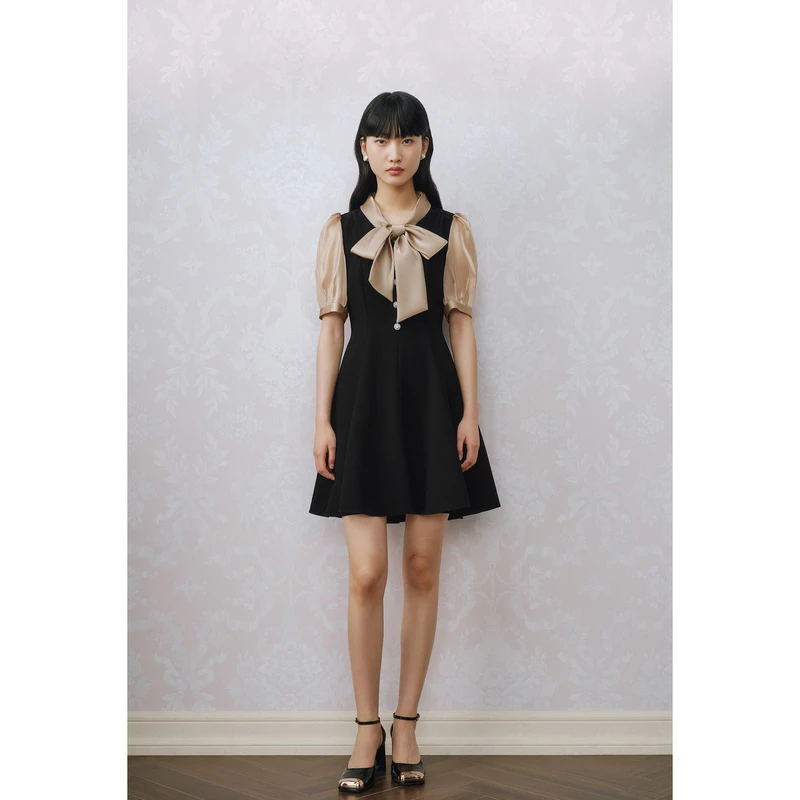 奥丽嘉朵23夏季拼接金色蝴蝶结点缀水钻扣轻奢连衣裙1C63205560