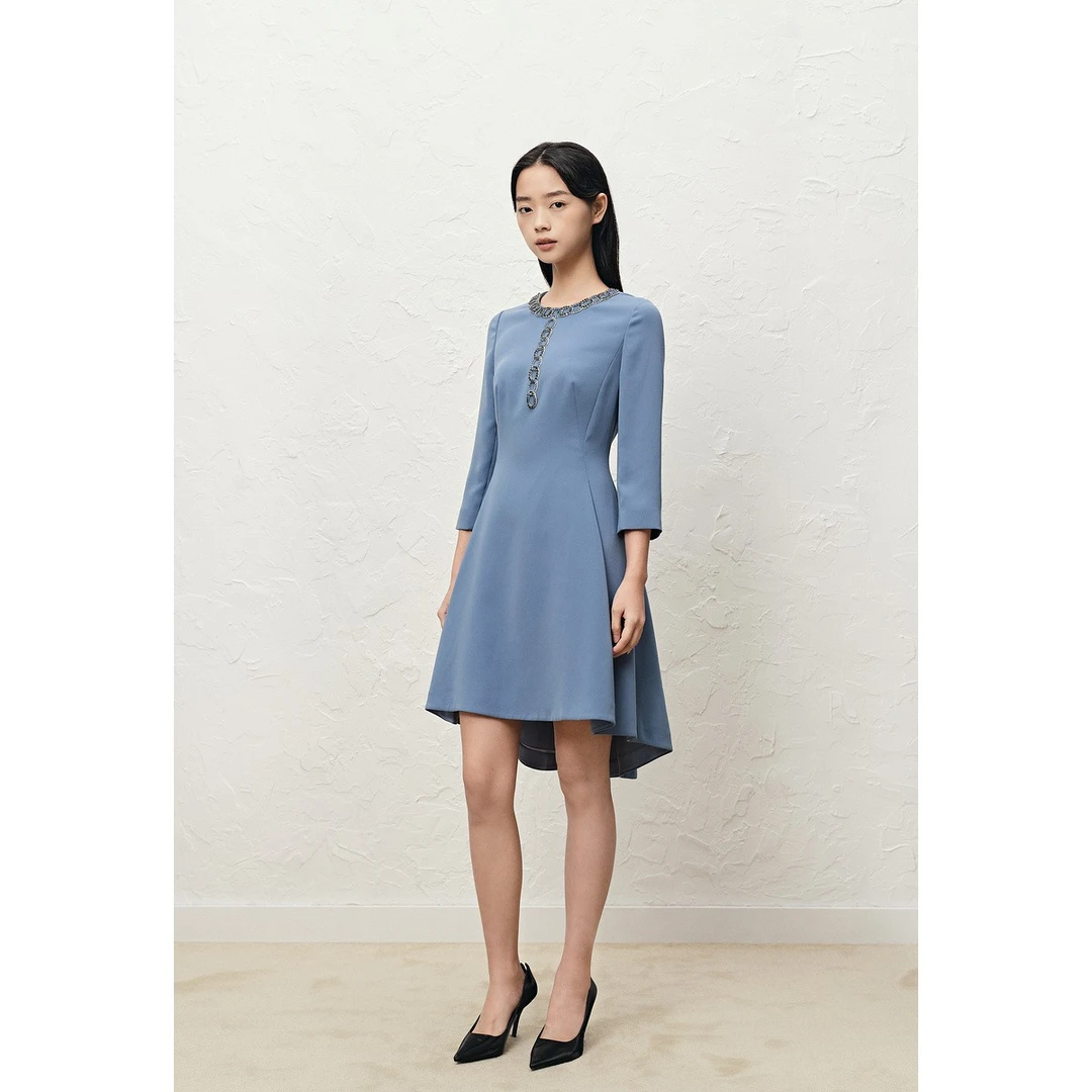 奥丽嘉朵气质2022冬季新品蓝色珠钻点缀收腰显瘦连衣裙1C62505080