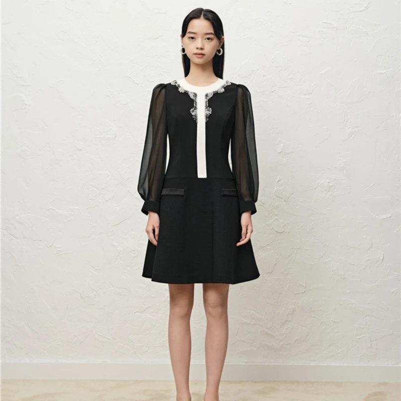 奥丽嘉朵2022冬季黑色珠钻点缀拼接网纱袖修身连衣裙1C62505060