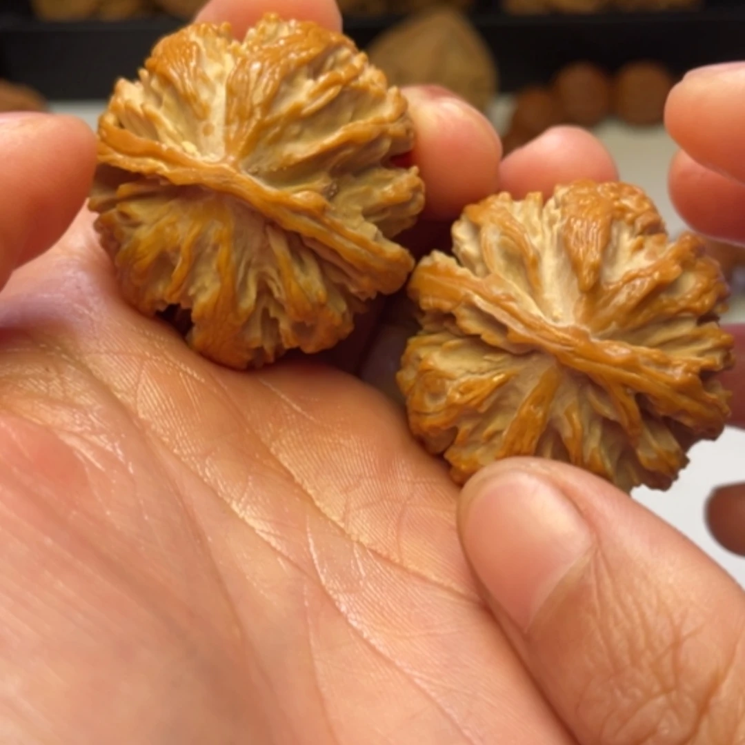 【闪购商品】文玩核桃吊坠秦岭山脉的南