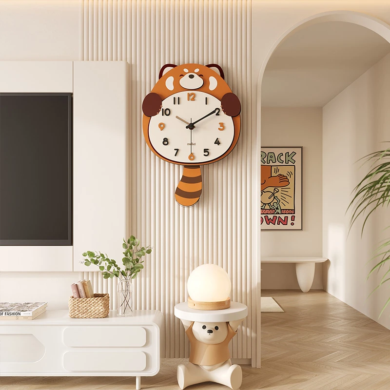 小熊猫创意挂钟网红钟表简约现代时钟时尚表挂墙大气客厅挂表卡通