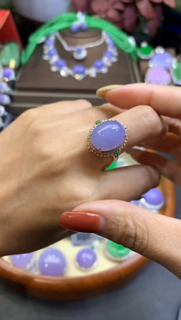 【闪购商品】翡翠颈饰18K金镶嵌天然A货翡翠