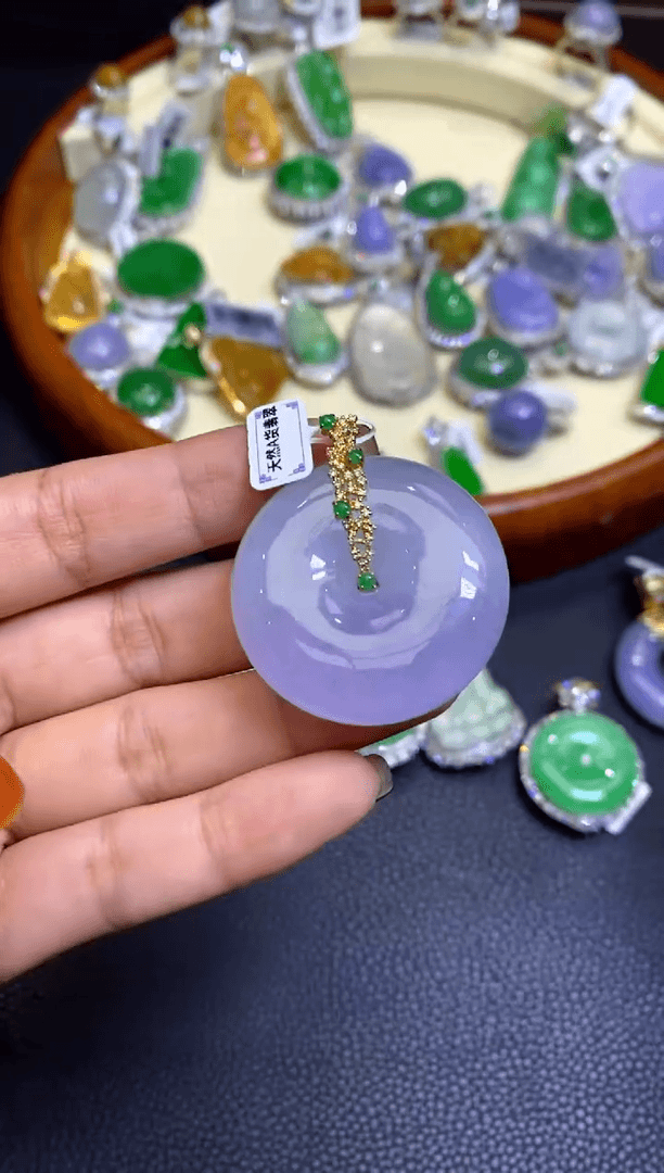 【闪购商品】翡翠颈饰18K金镶嵌天然翡翠A货