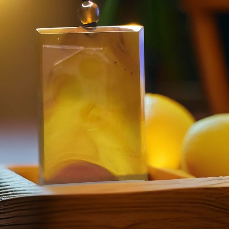 缅甸天然琥珀无事牌55X37.3X14.1