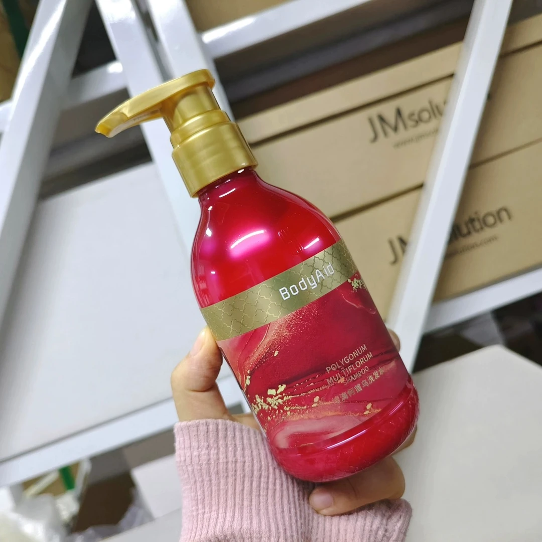 博++++滴何首乌洗发水300ml
