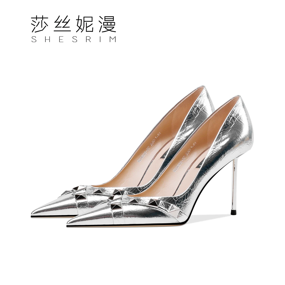 【新品首发】尖头浅口细跟单鞋女百搭复古铆钉高跟鞋时尚法式女鞋