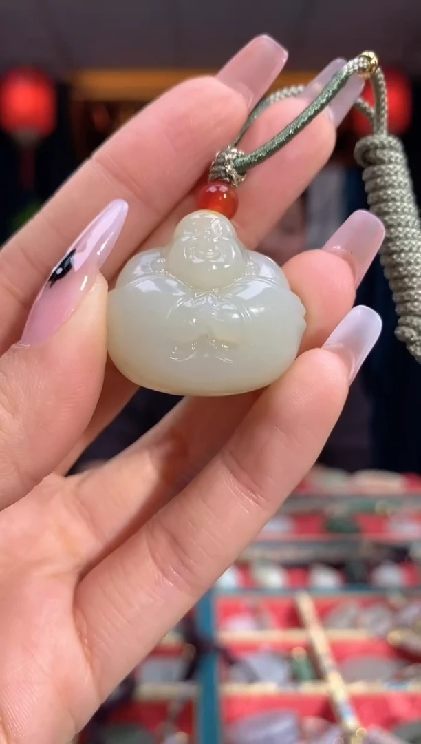【闪购商品】和田玉颈饰未镶嵌佛