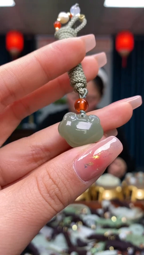 【闪购商品】和田玉颈饰未镶嵌锁