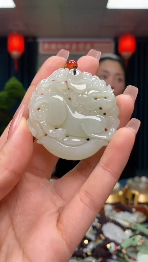 【闪购商品】和田玉颈饰未镶嵌貔貅牌