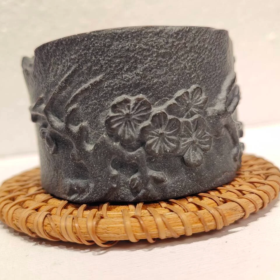 冰碛岩石茶杯--抱梅杯