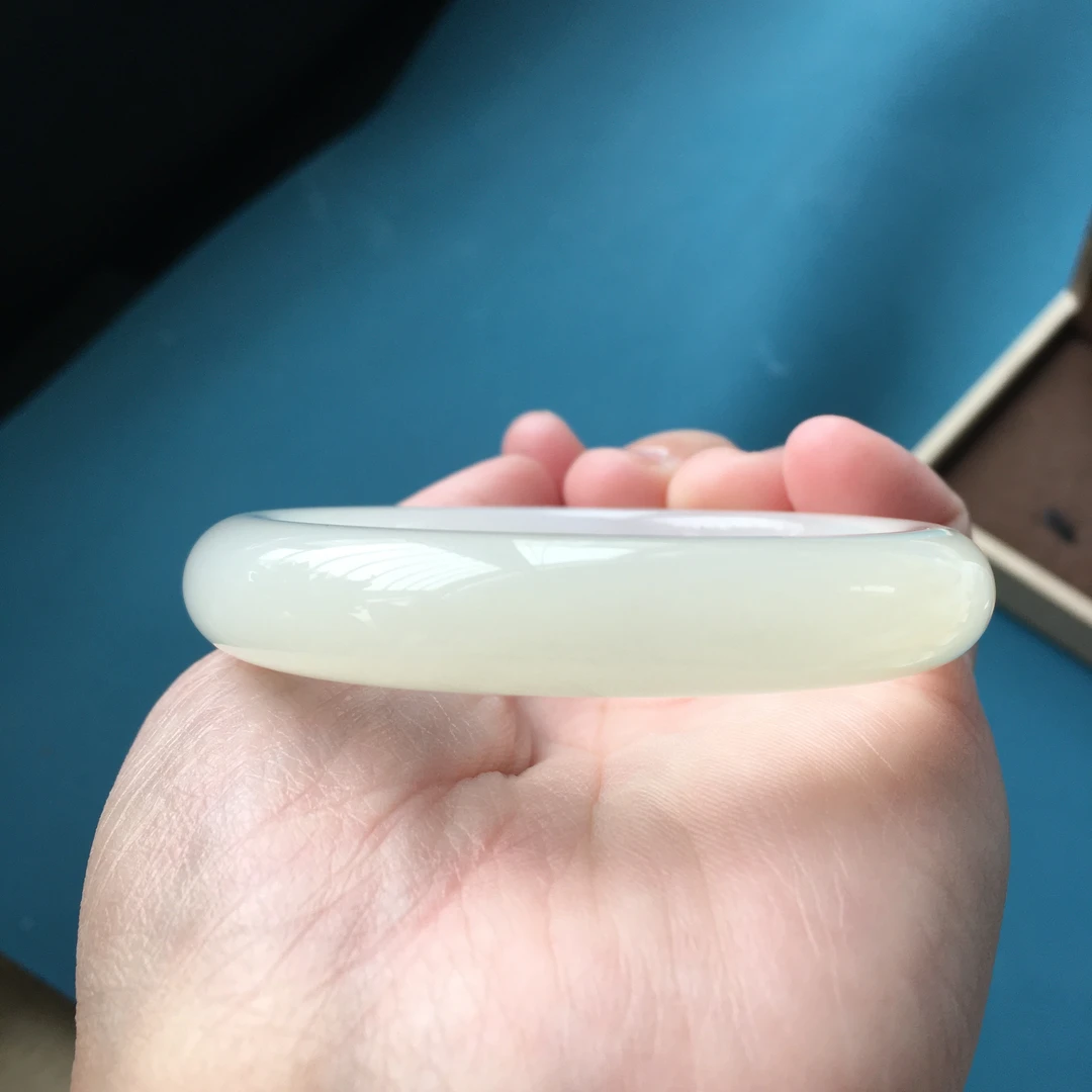 一对一过货 玉你同行 和田玉冰底料略带藕粉手镯圈口54mm编号0810