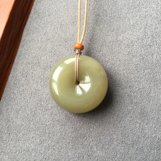 一对一过货 玉你同行 和田玉糖玉平安扣玉扣 带证书