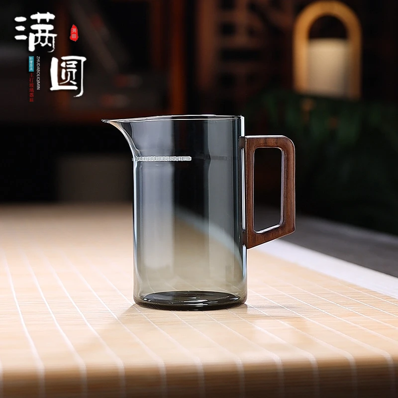 轻奢耐热玻璃月牙公道杯防爆大容量茶水分离家用分茶器功夫茶具