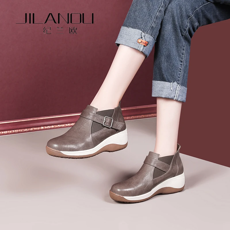 2024秋冬新款舒复古真皮单靴女适妈妈女鞋厚底裸靴休闲软底短靴子