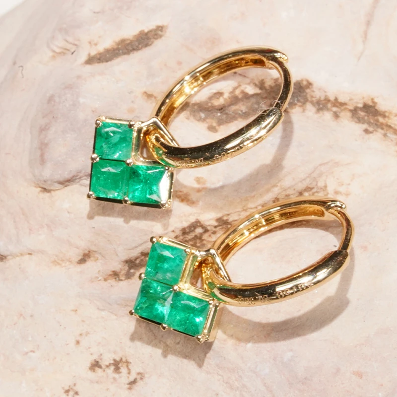 18k金祖母绿爱心无边镶方块时尚简约耳饰ZE1