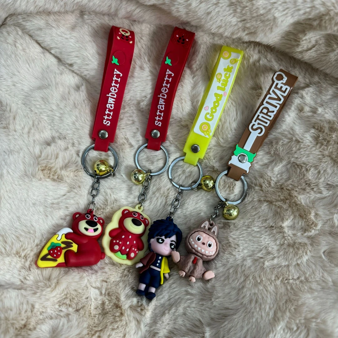 发4个！卡通萌趣钥匙挂件款式不挑