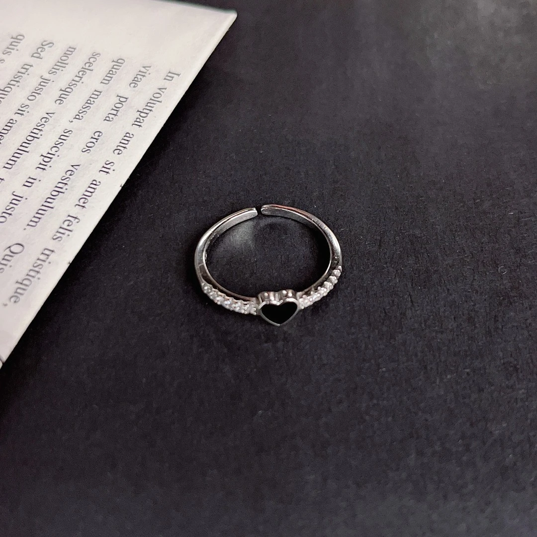 925银戒指 925银纯银满镶黑色爱心滴釉尾戒戒指-16