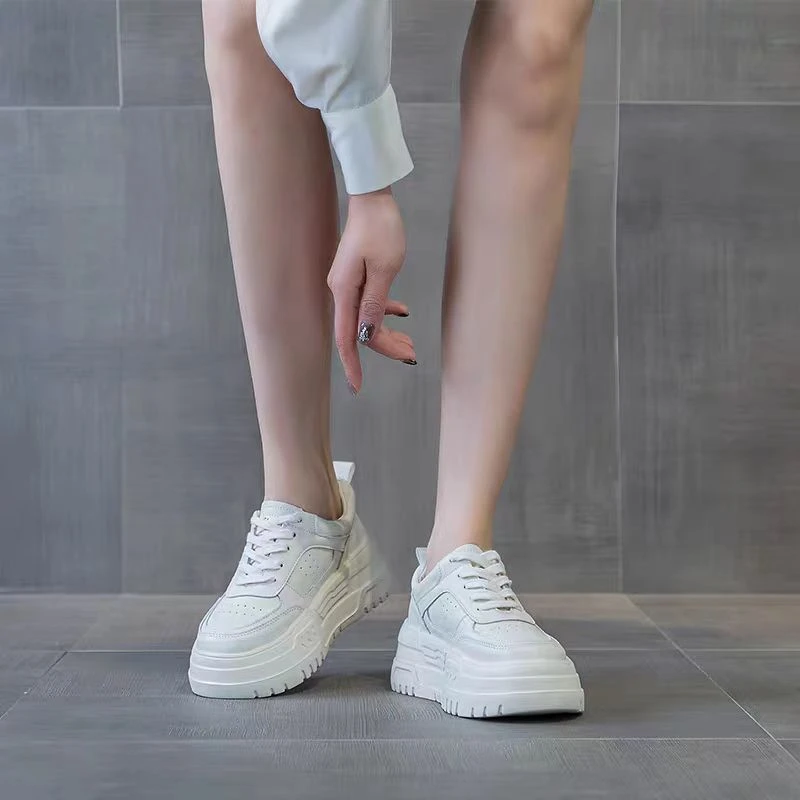 2401女鞋时尚百搭休闲鞋厚底白鞋春秋季真皮