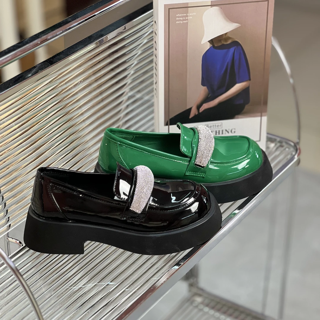 英伦风2025 春夏新款漆皮水钻乐福鞋低帮单鞋 2022-3