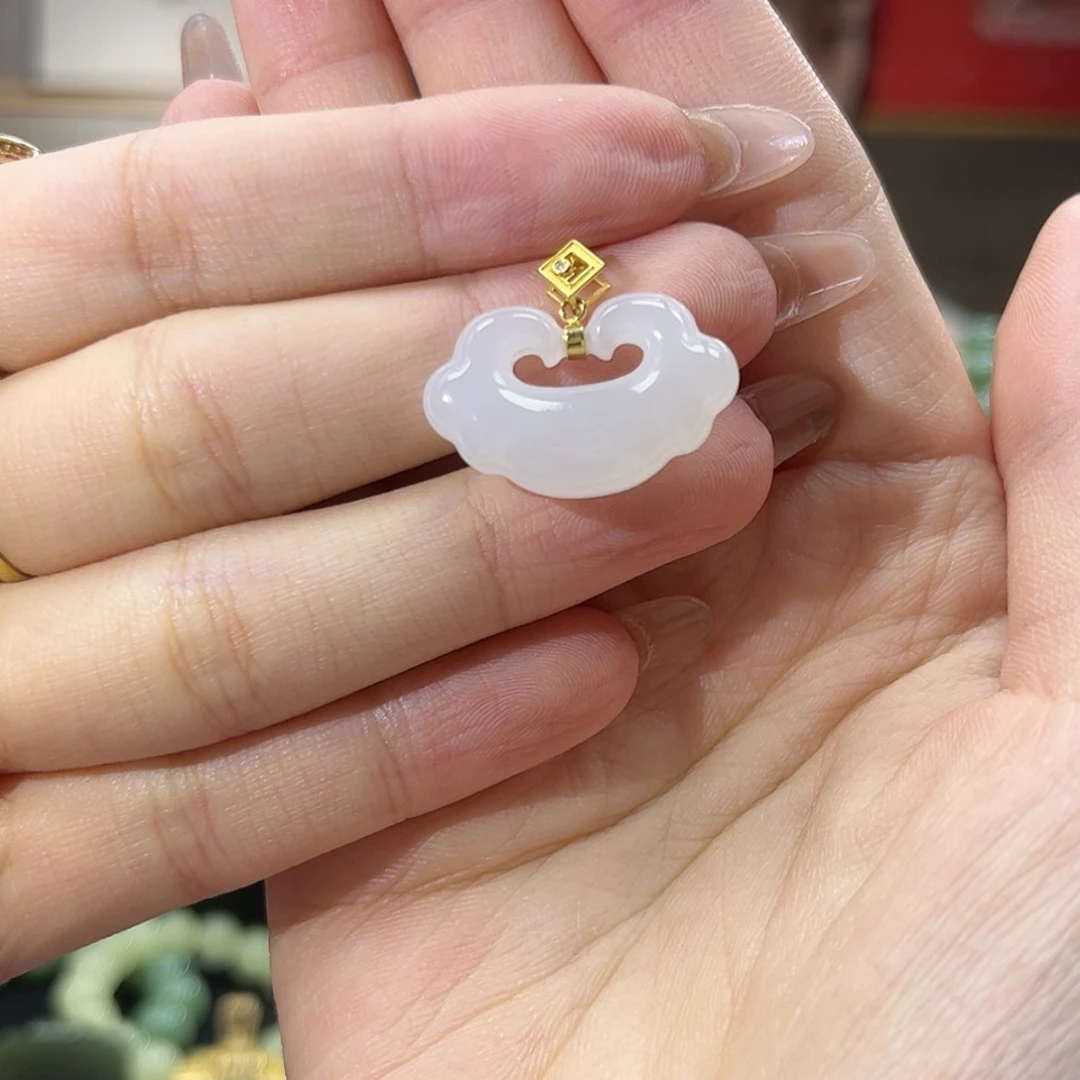 【闪购商品】和田玉白玉吊坠18K金镶嵌