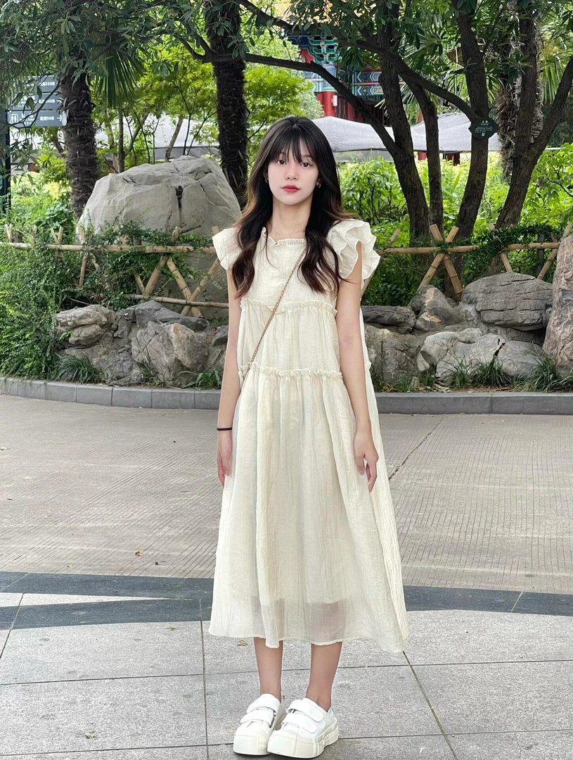 法式初恋小飞袖连衣裙女2025夏季新款小个子梨形身材海边度假长裙