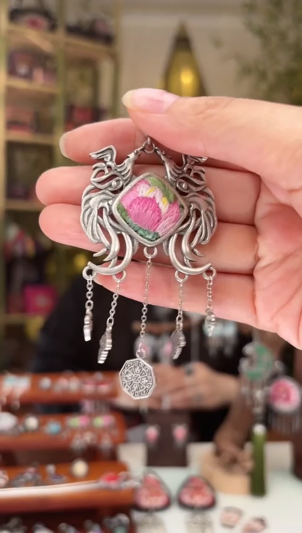 【闪购商品】织绣53蚩梦苗族古绣