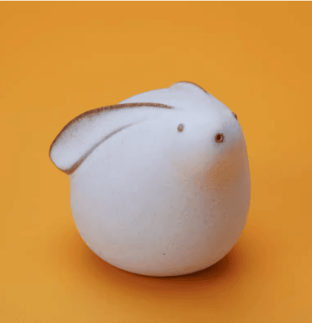 月兔.雕塑(小)  古白釉