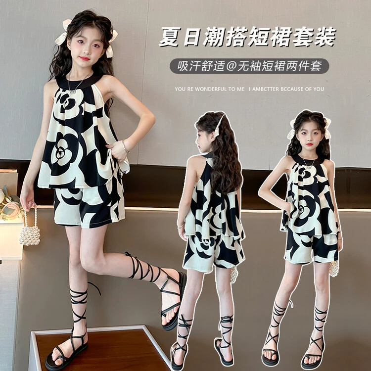 萌娃夏季穿搭无袖套装2024女孩洋气挂脖式山茶花短裤套装两件套薄