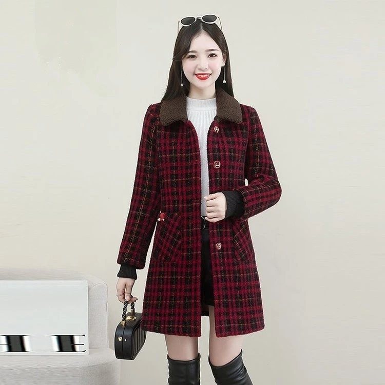 阔太太毛呢保暖外套2024冬季新款中长款洋气加绒加厚格子呢子大衣