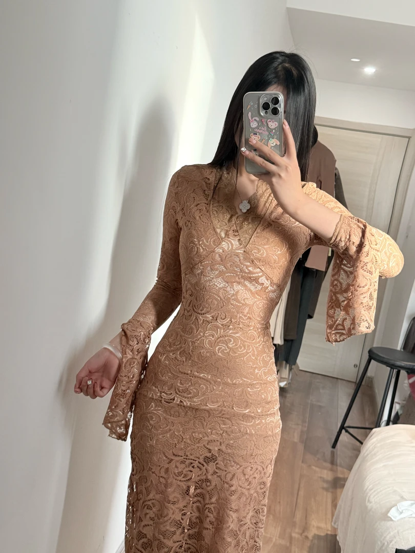 性感法式气质名媛蕾丝V领长袖连衣裙女高级感晚礼服包臀长裙617