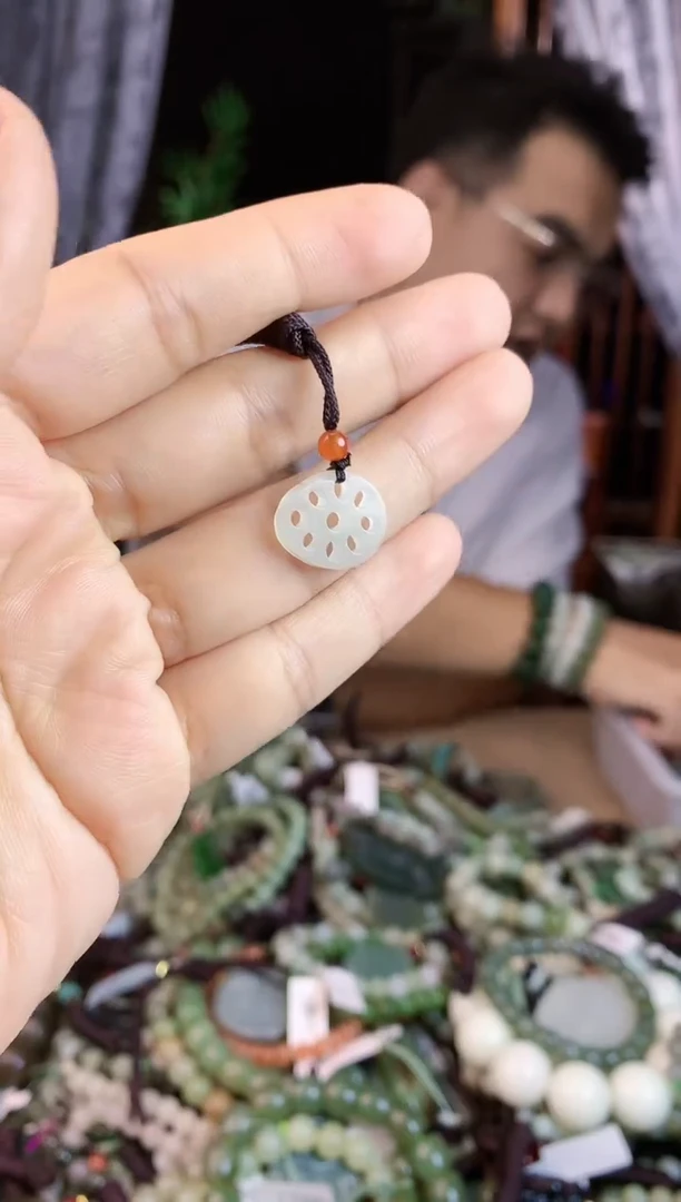 【闪购商品】和田玉挂件未镶嵌多样性发货拍一发一