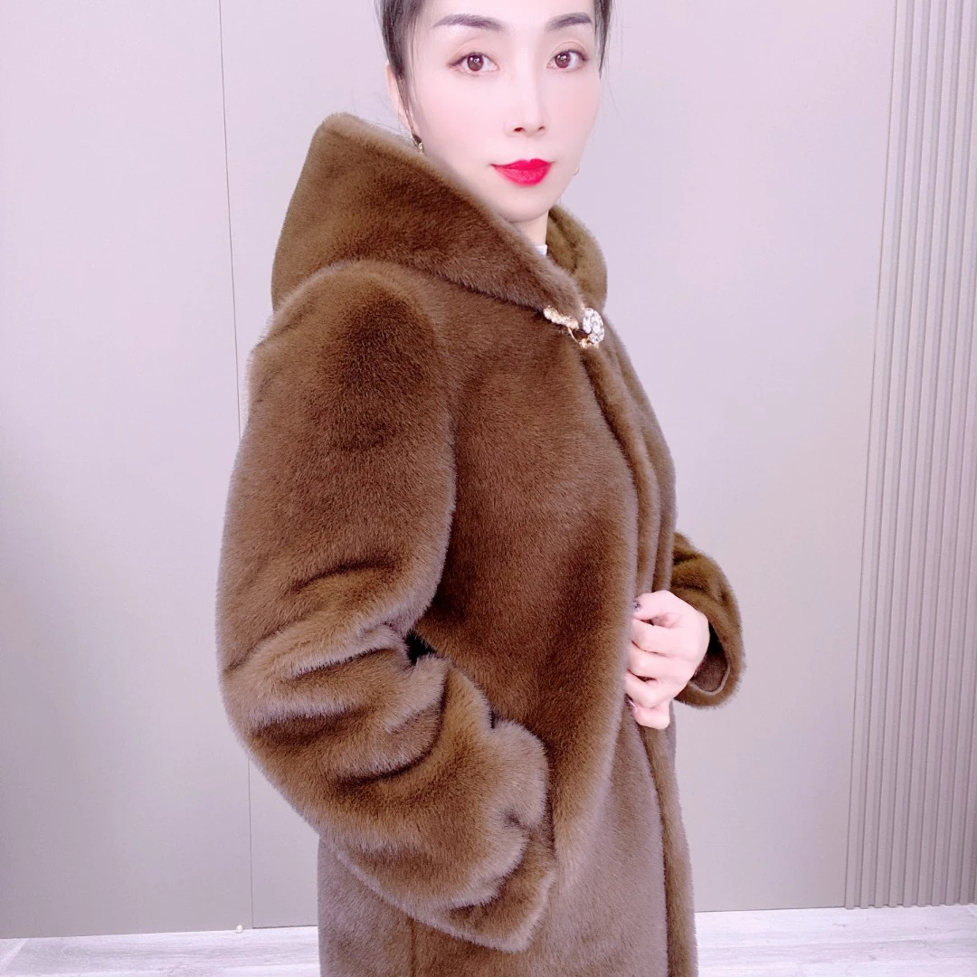 貂绒中长款连帽时尚女外套