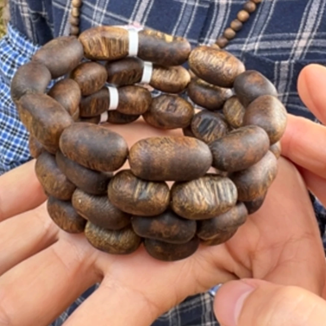 【闪购商品】沉香手串多样性发1条10克卡11白棋