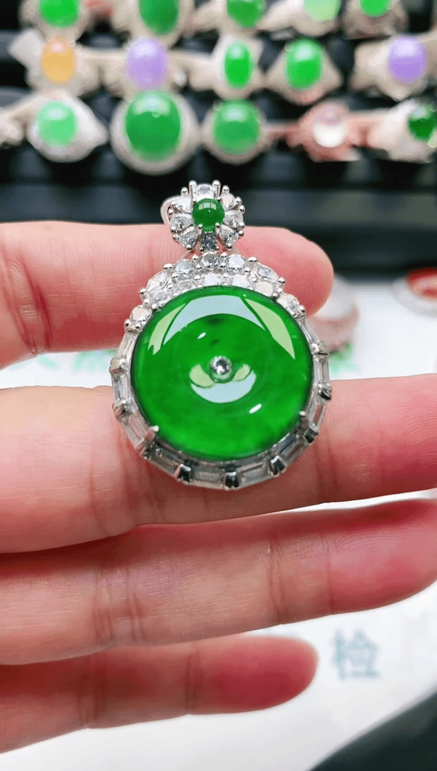 【闪购商品】翡翠戒指银S925镶嵌天然A货翡翠