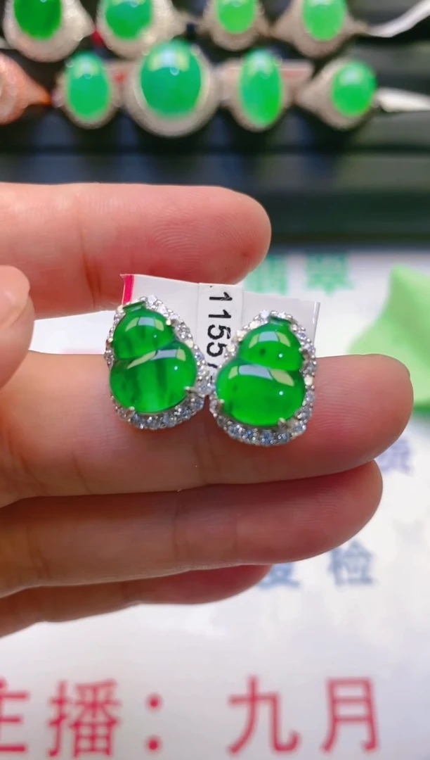 【闪购商品】翡翠戒指银S925镶嵌天然A货翡翠
