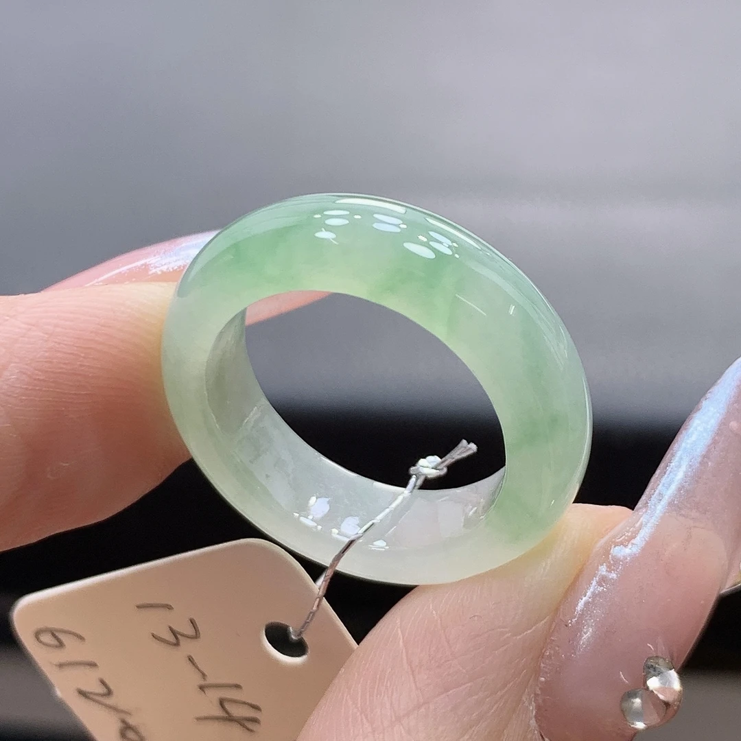 13-14号 甜绿色芙蓉种细润翡翠缅甸戒圈 内径16.8-5.9-3.9