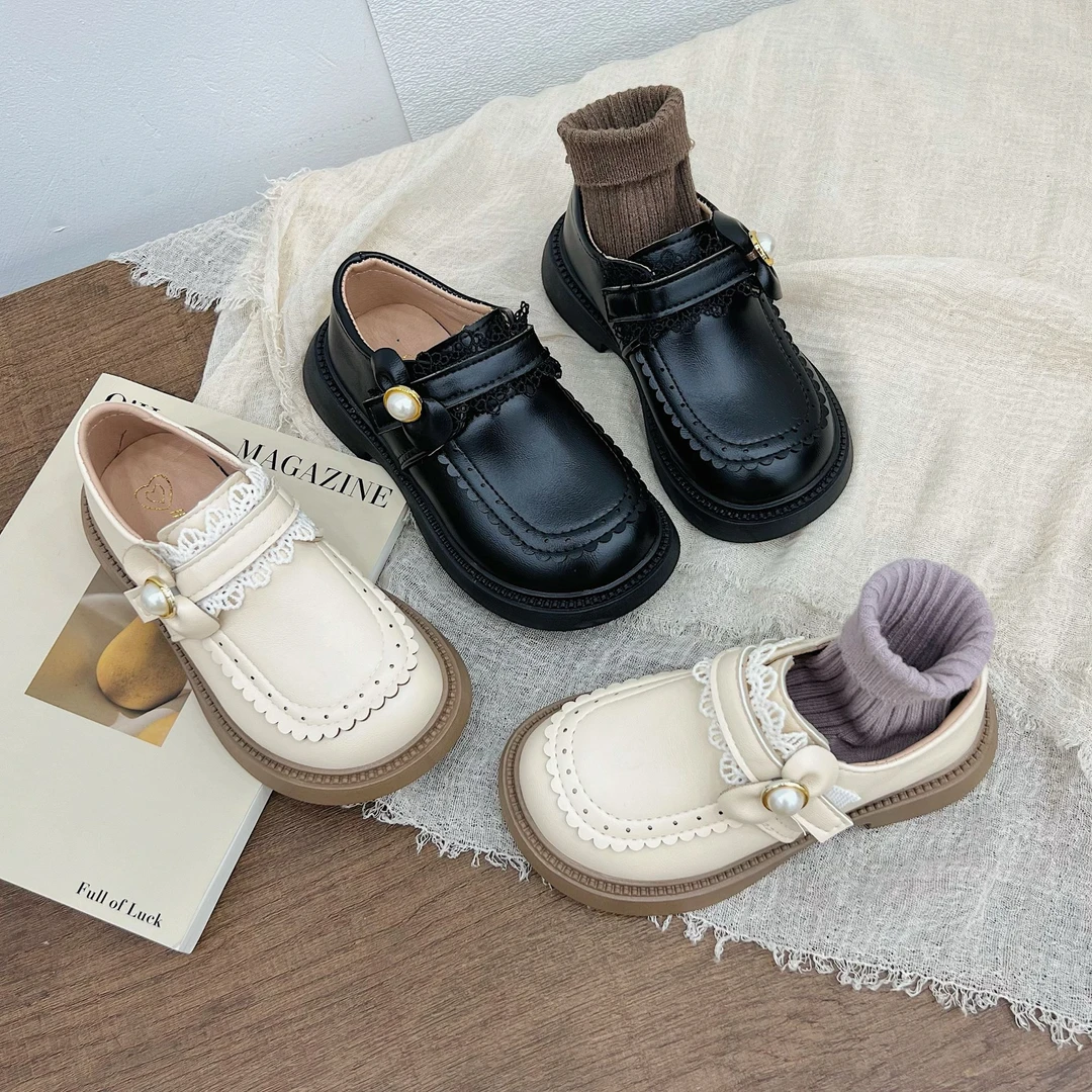 儿童小皮鞋春秋新款时尚洋气英伦风女童公主鞋软底轻便单鞋潮6112