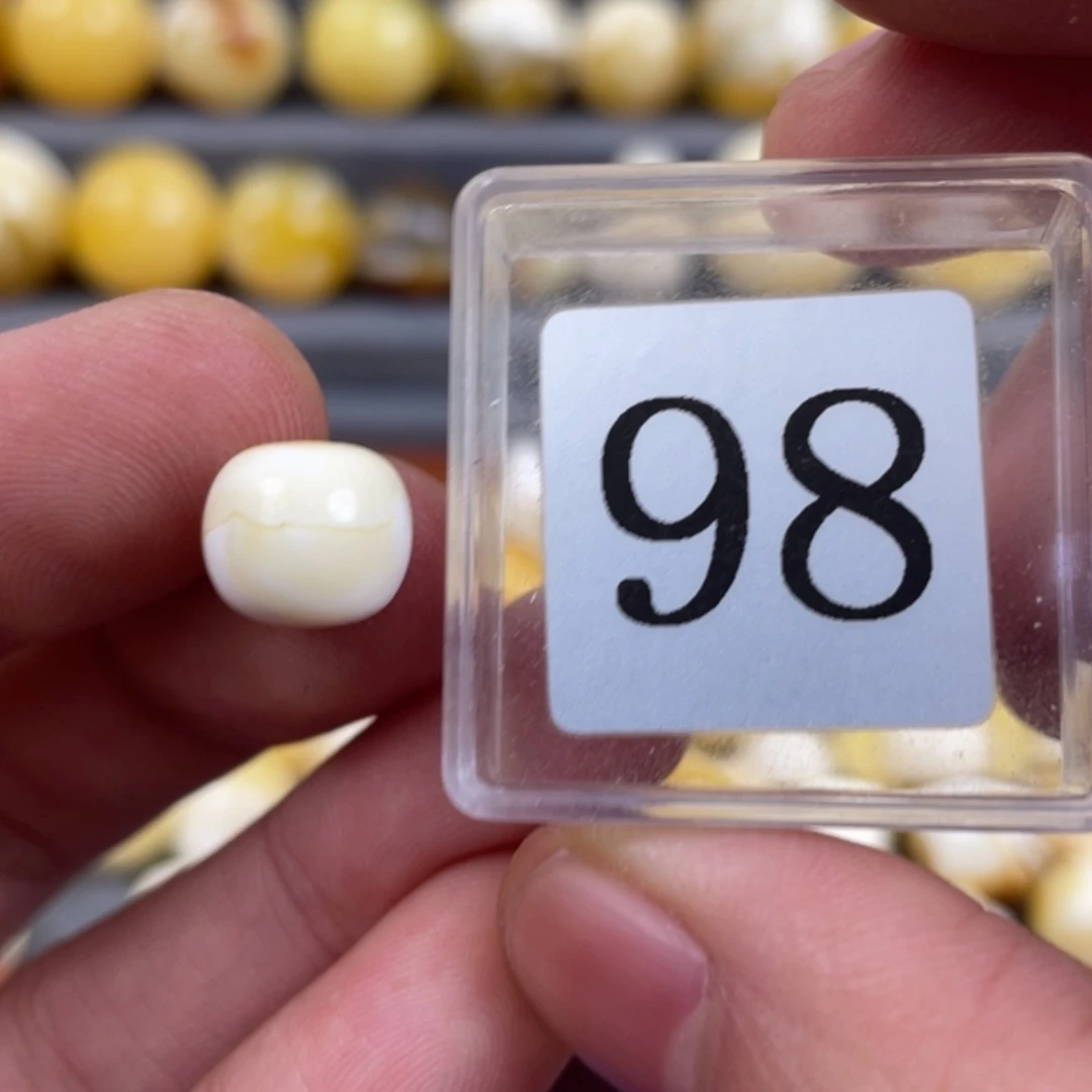 【闪购商品】琥珀珠宝奇石未镶嵌