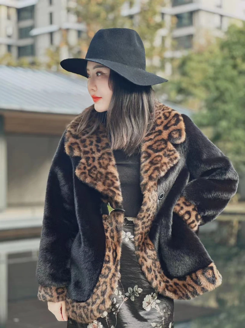 秋冬新款豹纹短款上衣外套轻奢时尚气质女装百搭休闲