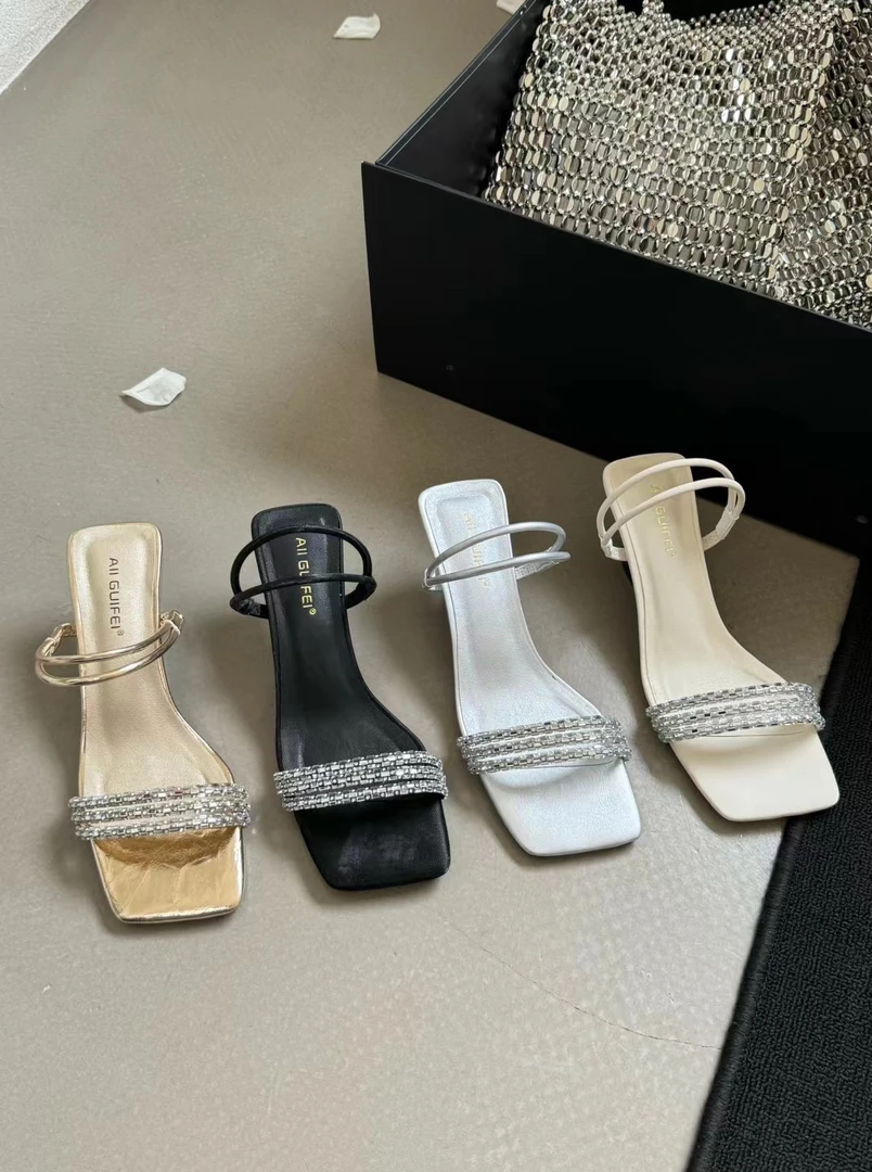 985-5夏季粗跟时尚一字带凉鞋法式气质时装女鞋仙女风露趾小众