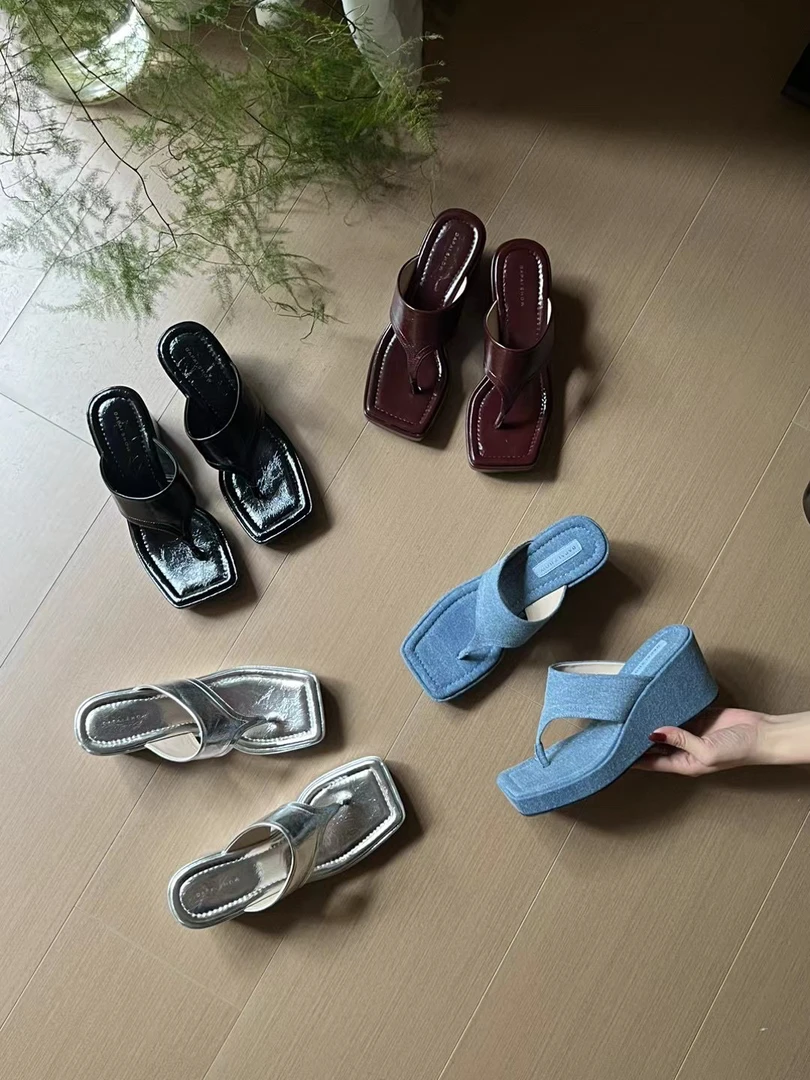 M9092夏季新品露趾百搭人字拖鞋复古防滑厚底凉拖鞋沙滩网红气质